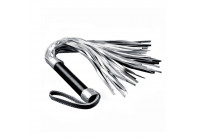 Серебристая плетка Struggle My Flogger с черной ручкой - 45 см.